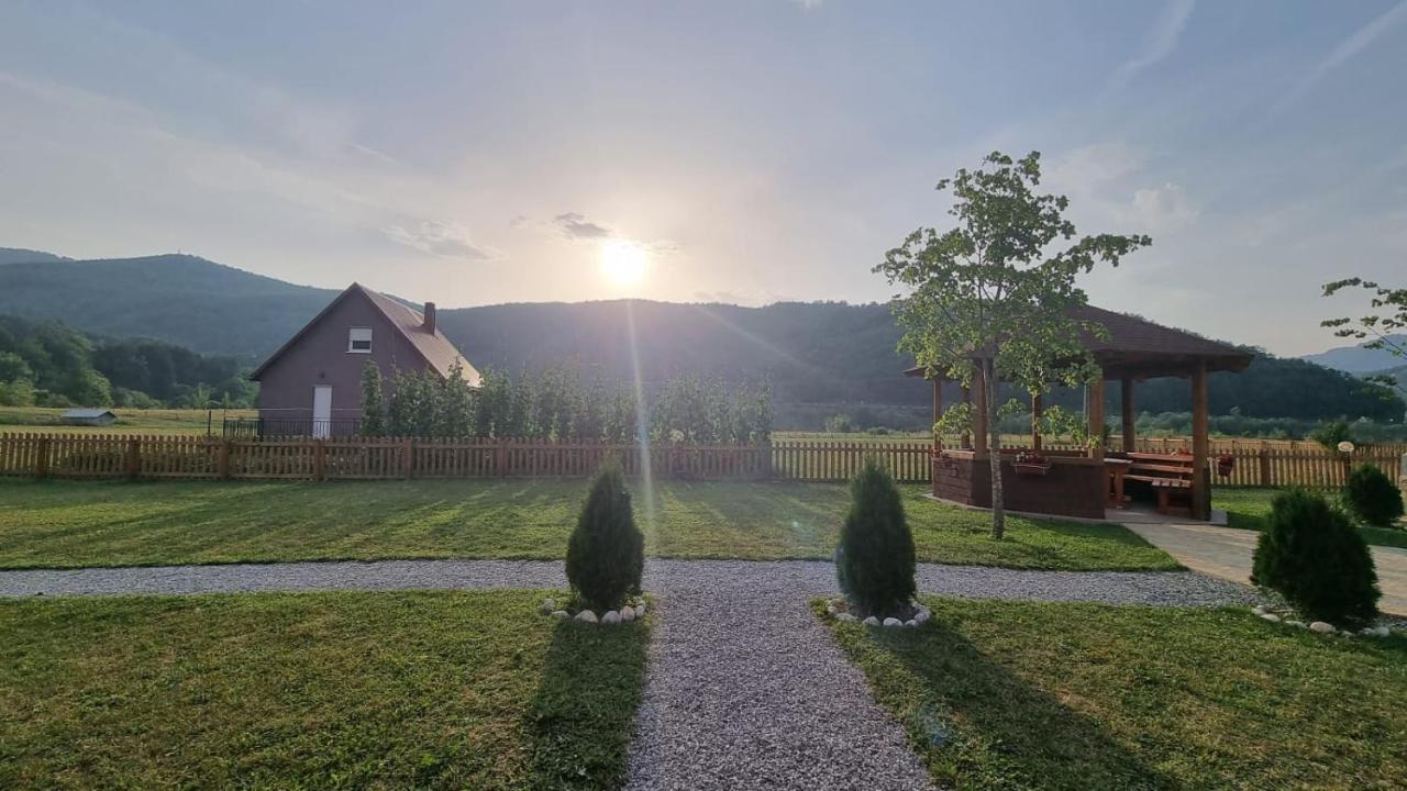 Tara Valley Eco Lounge 모이코바츠 외부 사진